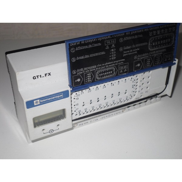 GT1-FX : Programmateur Telemecanique optique 220/240VAC 3A